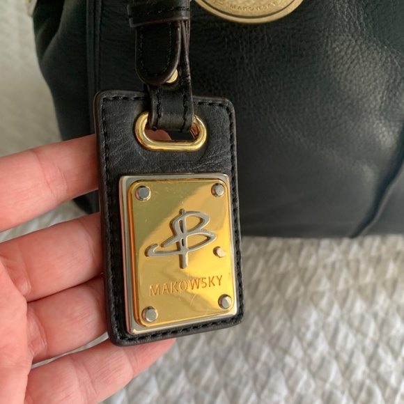 Black two strap purse B.makowsky - Picture 4 of 9